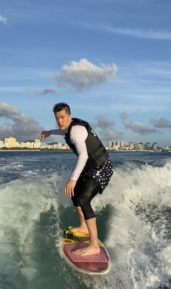  老将临危受命救主，率队惊险保级成功