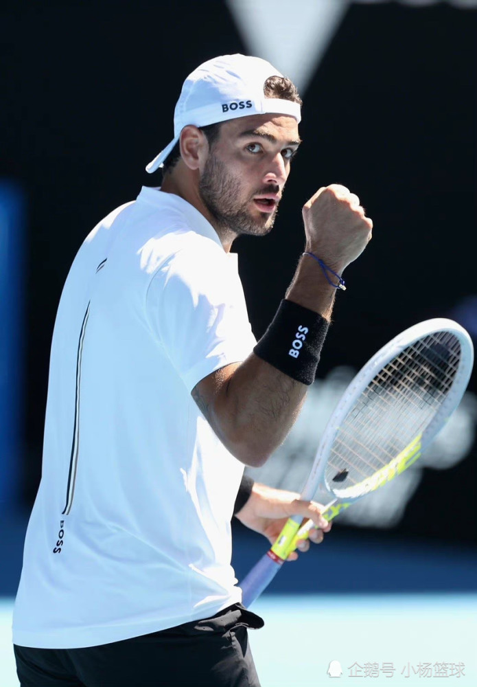  贝雷蒂尼暴力正手发威，速胜对手轻松过关