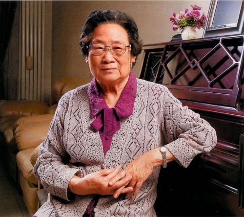  电竞纪录片热播，幕后故事展现行业真实面貌