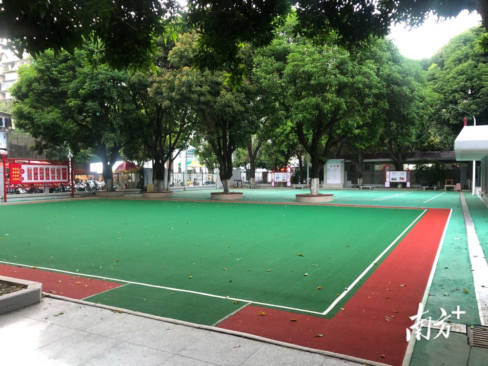 城市闲置空地改造,社区公益球场免费开放